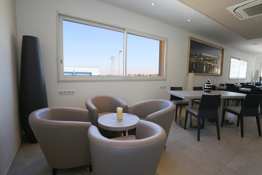 Hotel Restaurant Les Pielettes Le Rove Eksteriør bilde